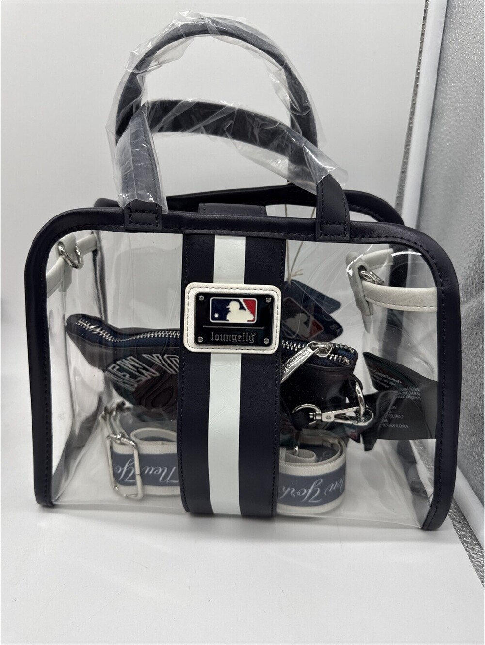 Loungefly MLB New York Yankees Stadium Crossbody Bag with Pouch, New With Tags